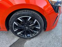 Used Renault Clio V Techno 90 HP (66 kW) 2025 Valencia orange  Hatchback