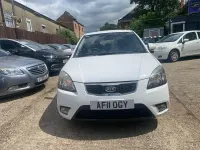 Used Kia Rio 2011 White Hatchback