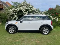 Used Mini Cooper D 2012 White Hatchback