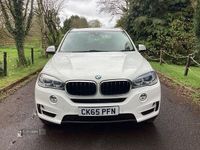Begagnad BMW X5 231 HK (169 kW) 2015 Vit SUV