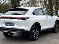 Used Honda HR-V Elegance 128 HP (94 kW) 2024 White SUV