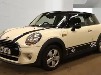 Used Mini Cooper Hatch 136 HP (100 kW) 2015 White Hatchback