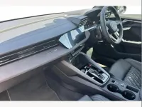 Usado Audi S3 Sportback Black Edition 328 HP (241 kW) 2025 Preto Citadino