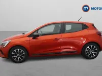 Used Renault Clio V Evolution 145 HP (106 kW) 2023 Hatchback