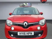 Used Renault Twingo Dynamique 70 HP (51 kW) 2016 Red Hatchback