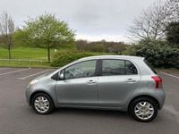 Used Toyota Yaris T3 85 HP (62 kW) 2006 Silver Hatchback