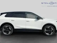 Used Vauxhall Grandland Ultimate 154 kW (210 HP) 2025 White SUV