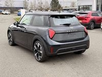 Ny Mini Cooper Exclusive 2026 Grå Halvkombi