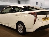 Used Toyota Prius Active 2017 White Hatchback