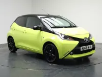 Used Toyota Aygo X-cite 68 HP (50 kW) 2017 Yellow Hatchback
