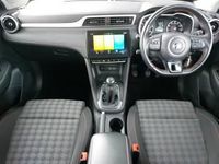 Used MG ZS Excite 106 HP (77 kW) 2023 Orange SUV