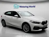 Usado BMW 116 116 CV (85 kW) 2024 Blanco Utilitario