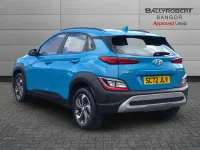 Używany Hyundai Kona SE 141 KM (103 kW) 2023 Niebieski SUV