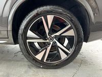 Used Volvo XC90 Plus 235 HP (172 kW) 2022 Platinum grey SUV