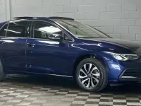 Używany VW Golf VIII Active 150 KM (110 kW) 2022 Niebieski Hatchback