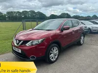 Used Nissan Qashqai Acenta Premium 115 HP (84 kW) 2014 Red SUV