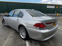 Usado BMW 745 Executive 2022 Plateado Berlina