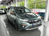 Second-hand Dacia Jogger Extreme 110 CP (80 kW) 2024 Verde Monovolum