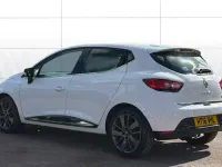 Used Renault Clio Dynamique 90 HP (66 kW) 2016 White Hatchback