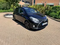Used Toyota Yaris Design 99 HP (72 kW) 2016 Black Hatchback
