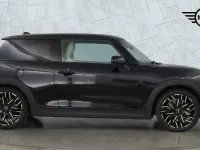 Używany Mini Cooper Hatch 113 kW (154 KM) 2025 Czarny Hatchback