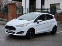 Usado Ford Fiesta Zetec 82 HP (60 kW) 2015 Branco Citadino