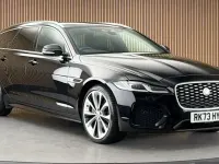 Used Jaguar XF Sportbrake R-Dynamic 204 HP (150 kW) 2022 Santorini black Estate