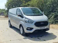 Used Ford Transit Custom Limited 130 HP (95 kW) 2019 Silver Van