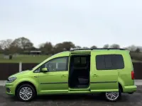 Usado VW Caddy Maxi S 2020 Verde Monovolumen