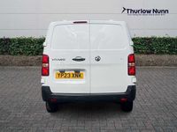 Used Vauxhall Vivaro 145 HP (106 kW) 2023 White MPV