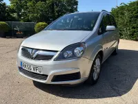 Usata Vauxhall Zafira Active 140 CV (102 kW) 2006 Argento Monovolume