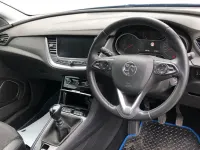 Used Vauxhall Grandland X Business Edition 130 HP (95 kW) 2019 Blue SUV