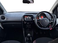 Used Citroën C1 Flair 72 HP (52 kW) 2019 White Hatchback