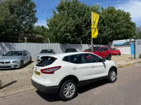 Used Nissan Qashqai Acenta 115 HP (84 kW) 2014 White SUV
