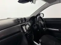 Used Suzuki Vitara SZ-T 129 HP (94 kW) 2022 White SUV