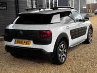 Usado Citroën C4 Cactus Flair 100 HP (73 kW) 2016 Branco Citadino