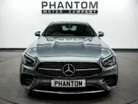 Begagnad Mercedes E200 AMG line 2022 Grå Sedan