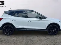 Novo Seat Arona Black Edition 113 HP (83 kW) 2025 Branco SUV