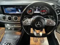 Begagnad Mercedes E220 AMG Line Premium 2018 Vit Kombi
