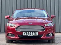 Used Ford Mondeo Zetec 2015 Red Hatchback