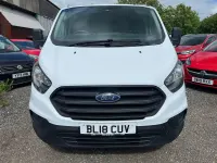 Used Ford Transit Custom 105 HP (77 kW) 2018 White Van