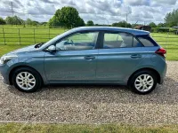 Used Hyundai i20 SE 84 HP (61 kW) 2017 Aqua sparkling blue Hatchback