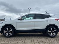 Used Nissan Qashqai N-Connecta 110 HP (80 kW) 2017 White SUV