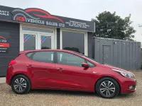 Used Kia Ceed 2013 Red Hatchback