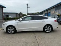 Used Ford Mondeo Titanium 240 HP (176 kW) 2017 White Hatchback
