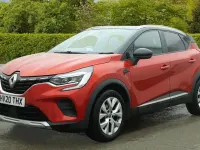 Begagnad Renault Captur Iconic 95 HK (69 kW) 2020 Röd SUV