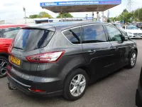 Używany Ford S-MAX Titanium 150 KM (110 kW) 2017 Szary Minivan