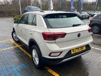 New VW T-Roc 115 HP (84 kW) 2025 SUV