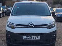 Used Citroën Berlingo 100 HP (73 kW) 2020 White MPV