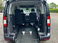 Used Ford Grand Tourneo Connect Titanium 122 HP (89 kW) 2024 Blue MPV